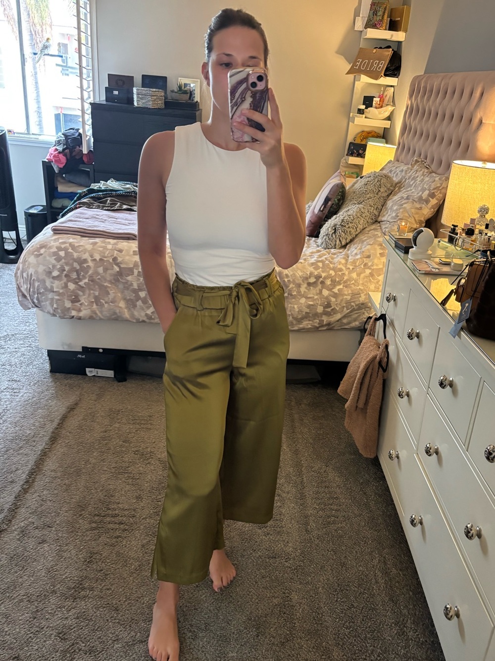 WORN ONCE - Joie Green Cropped Satin Pants